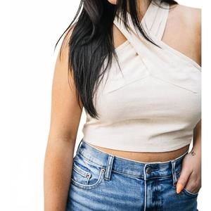 NEW STEVE MADDEN twist neck crop top in cream